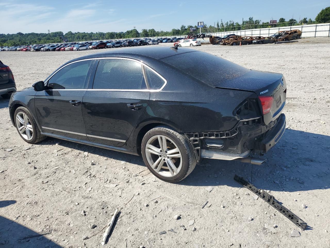 2014 Volkswagen Passat Sel - Image 2