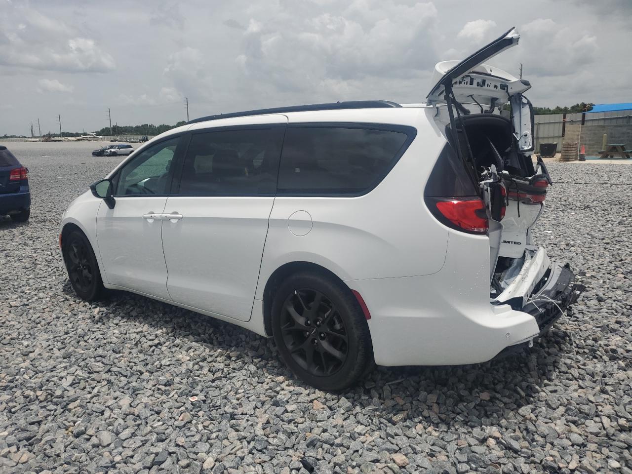 2025 Chrysler Pacifica Limited - Фото 2