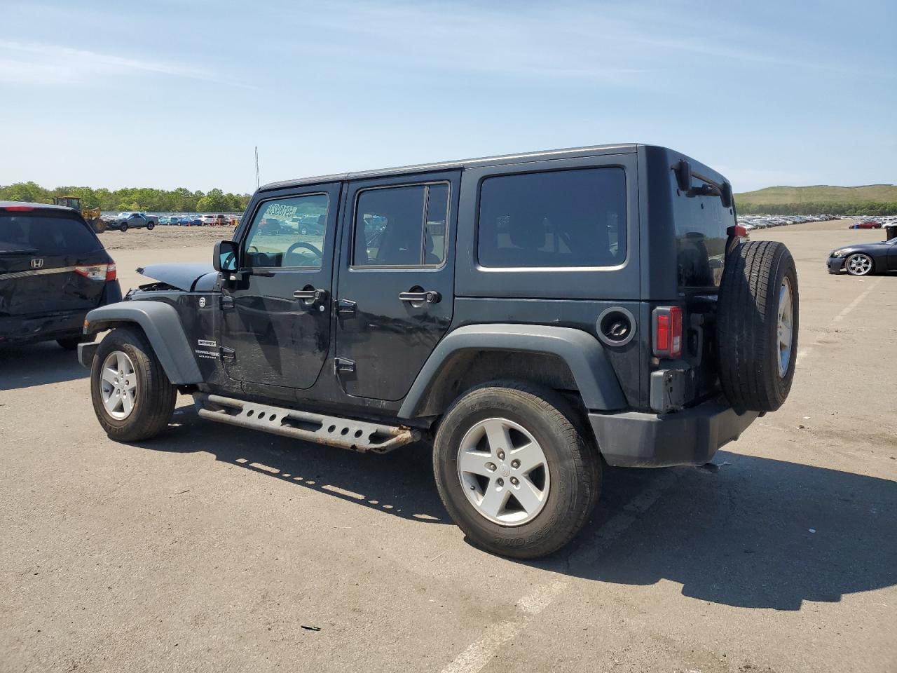 2018 Jeep Wrangler Unlimited Sport - Фото 2