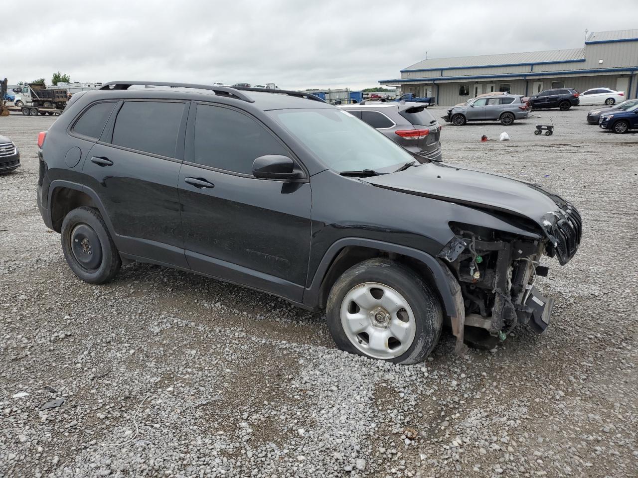 2018 Jeep Cherokee Latitude - Image 4