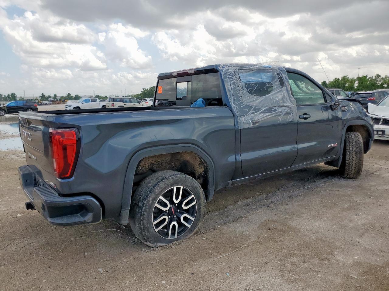 2021 GMC Sierra K1500 At4 - Фото 3