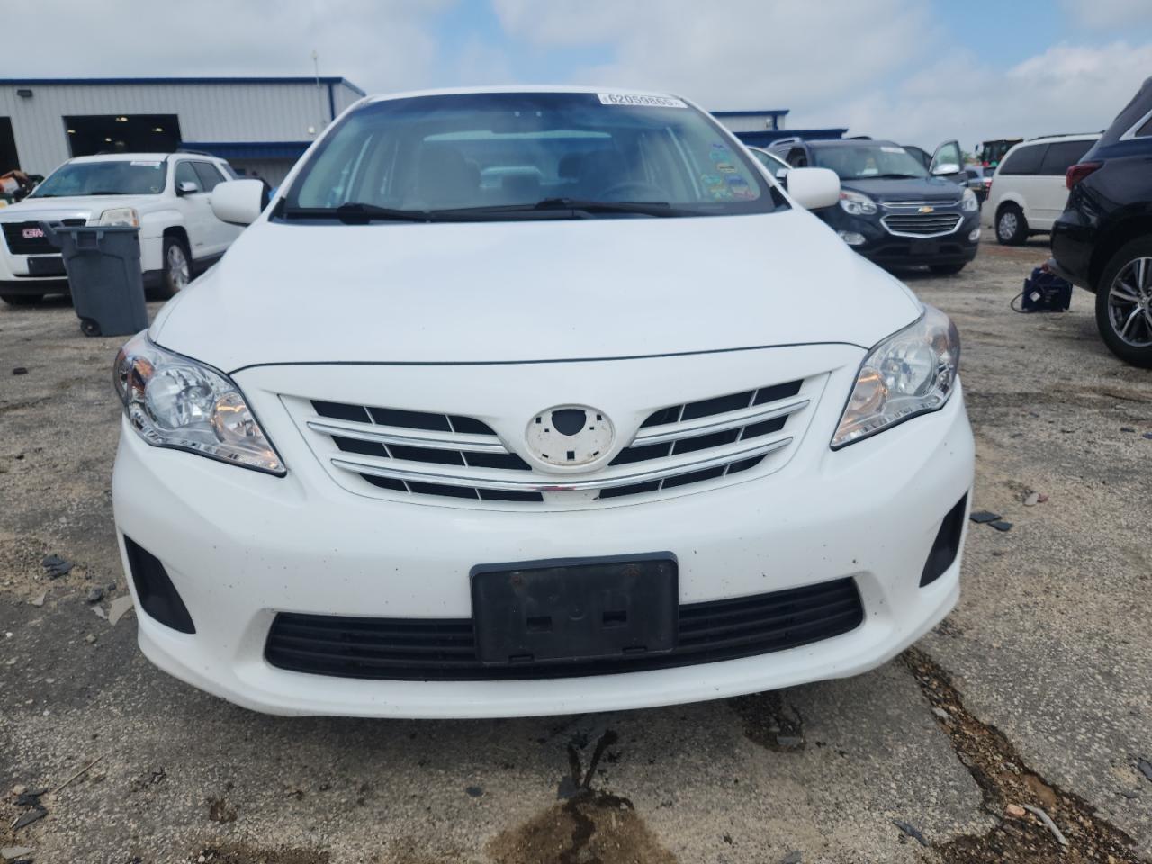 2013 Toyota Corolla Base - Фото 5