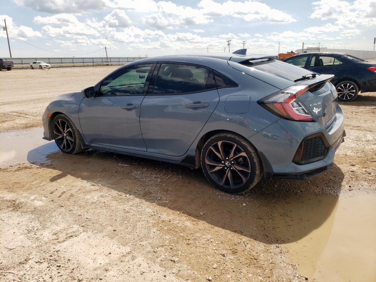2018 Honda Civic Sport - Фото 2