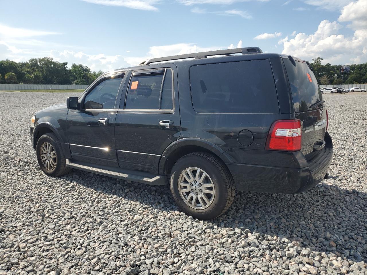 2014 Ford Expedition Xlt - Image 2