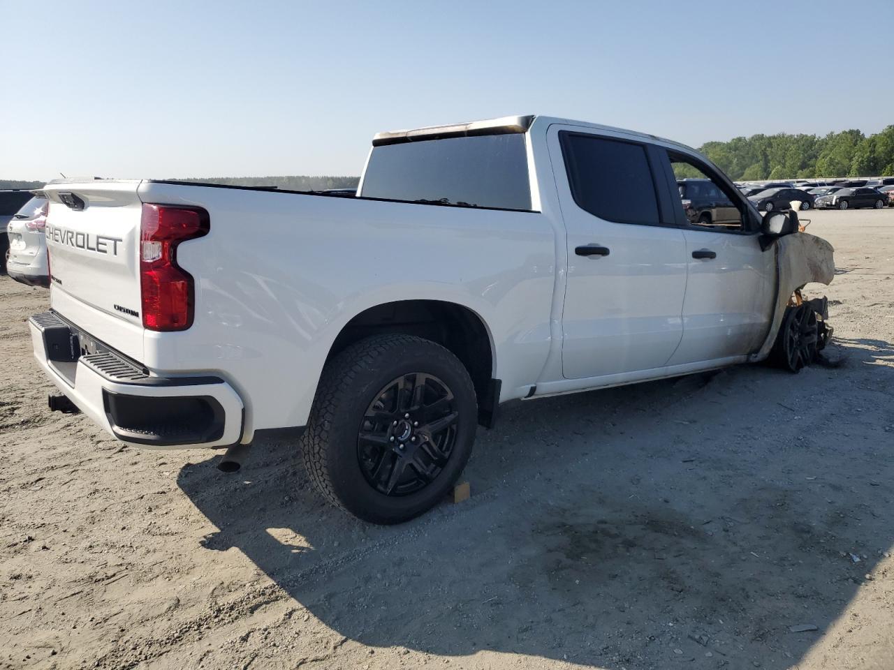 2023 Chevrolet Silverado K1500 Custom - Фото 3