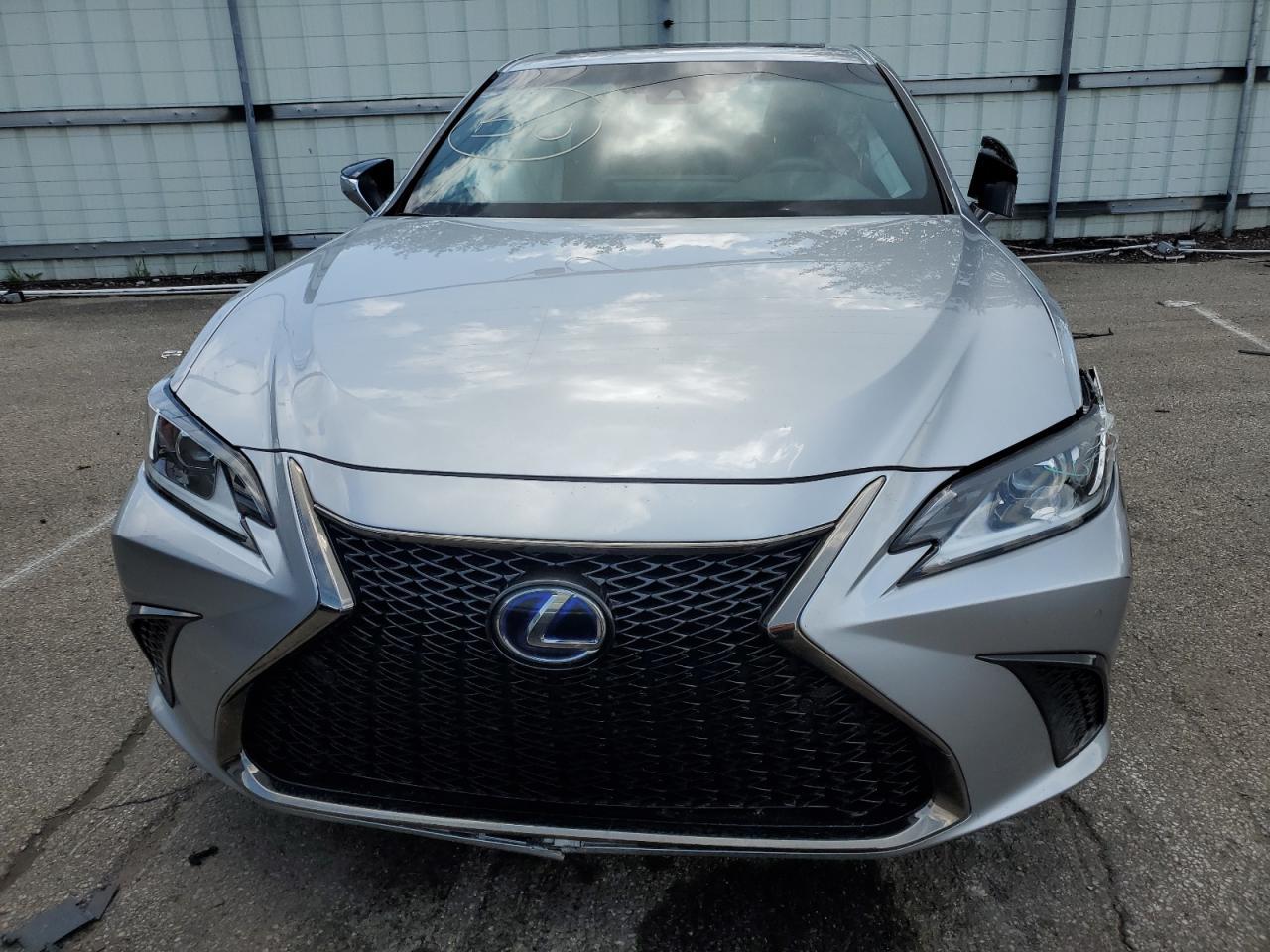 2022 Lexus Es 300H Base - Фото 5