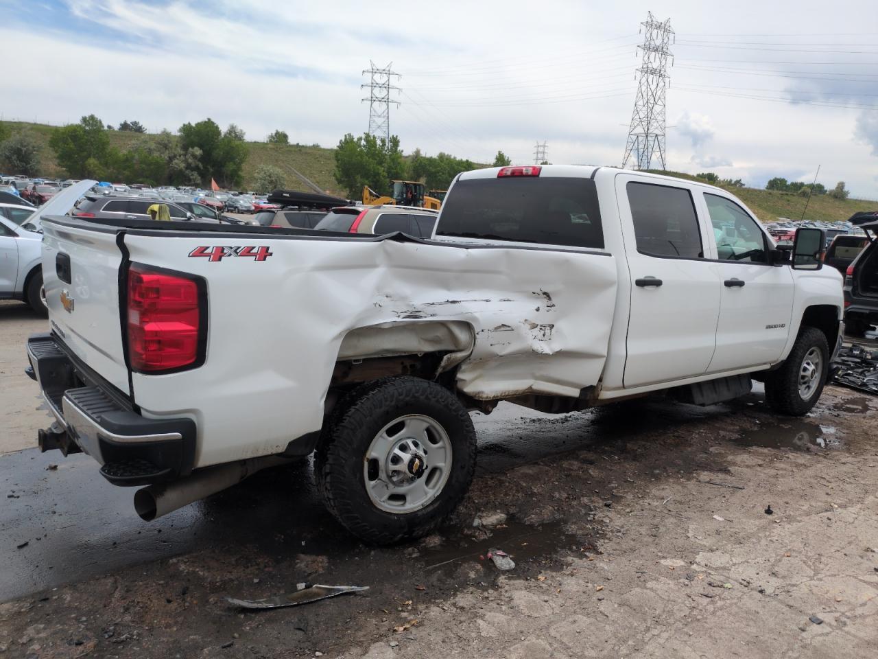 2019 Chevrolet Silverado K2500 Heavy Duty - Image 3