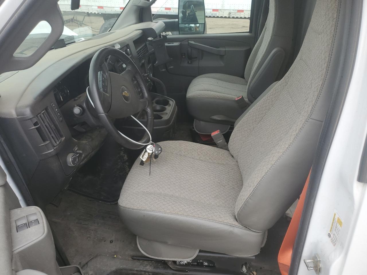 2022 Chevrolet Express G3500 - Фото 7
