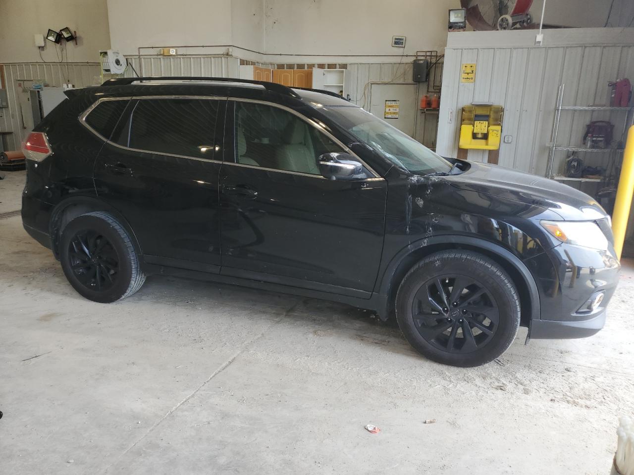 2015 Nissan Rogue S - Фото 4
