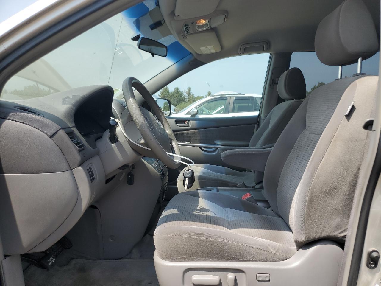2006 Toyota Sienna Ce - Фото 7
