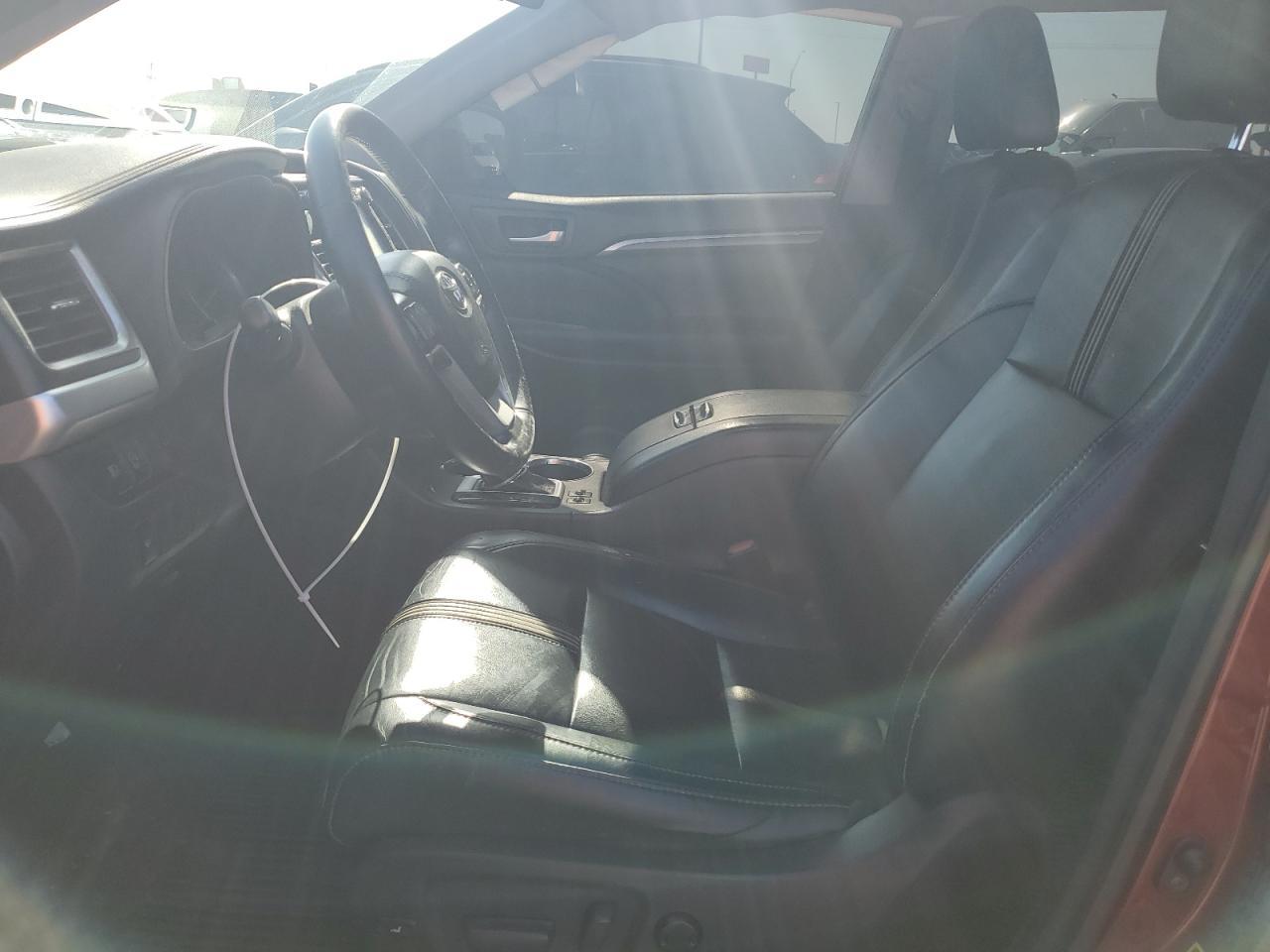 2018 Toyota Highlander Se - Фото 7