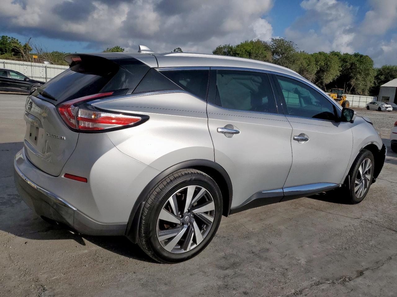 2017 Nissan Murano S - Фото 3