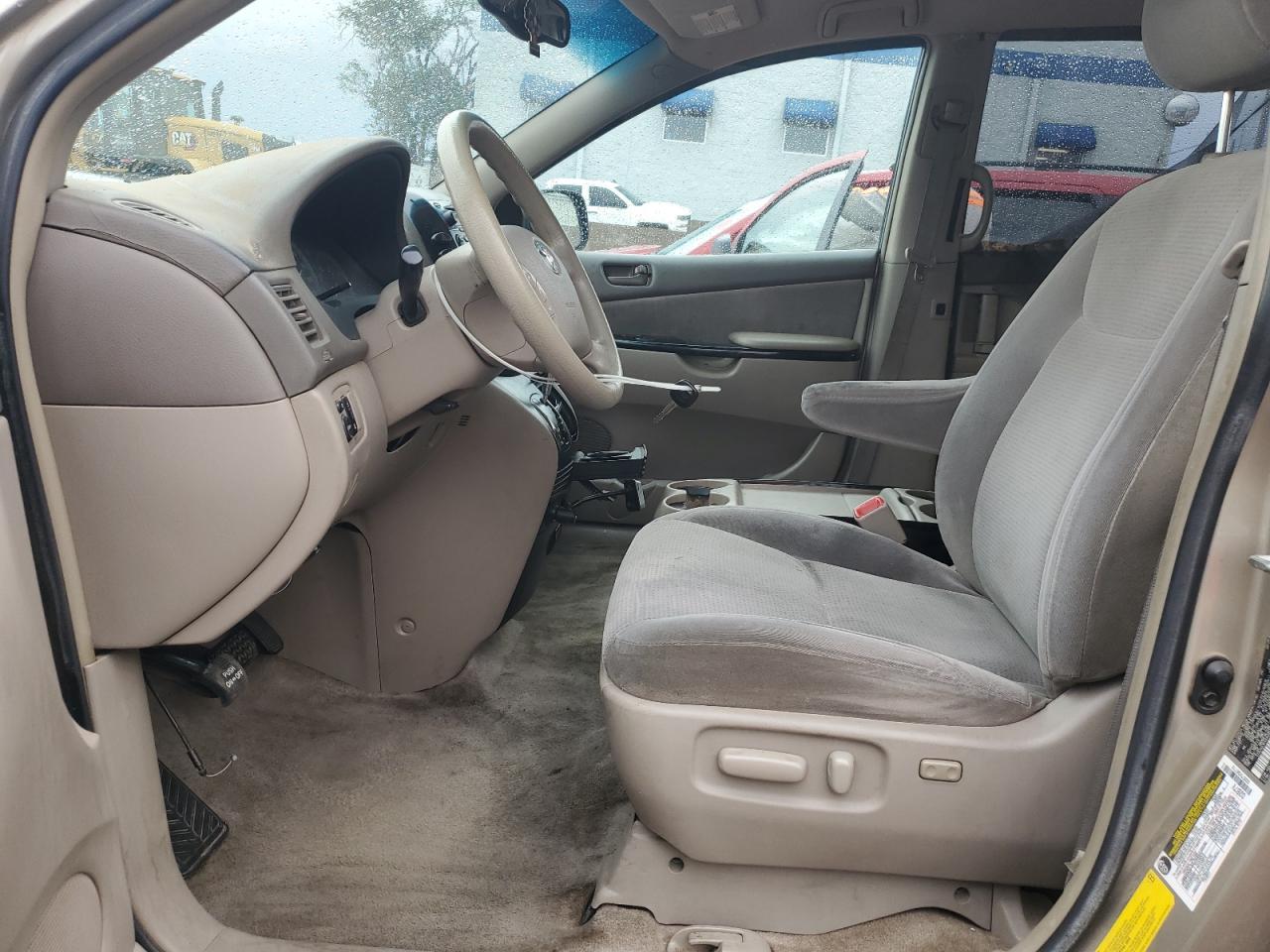 2005 Toyota Sienna Ce - Фото 7