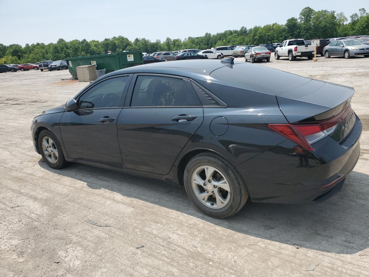2022 Hyundai Elantra Se - Image 2