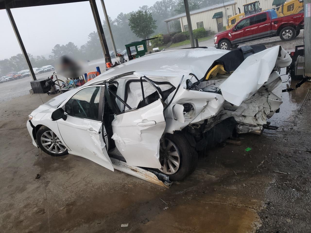 2018 Toyota Camry L - Фото 2