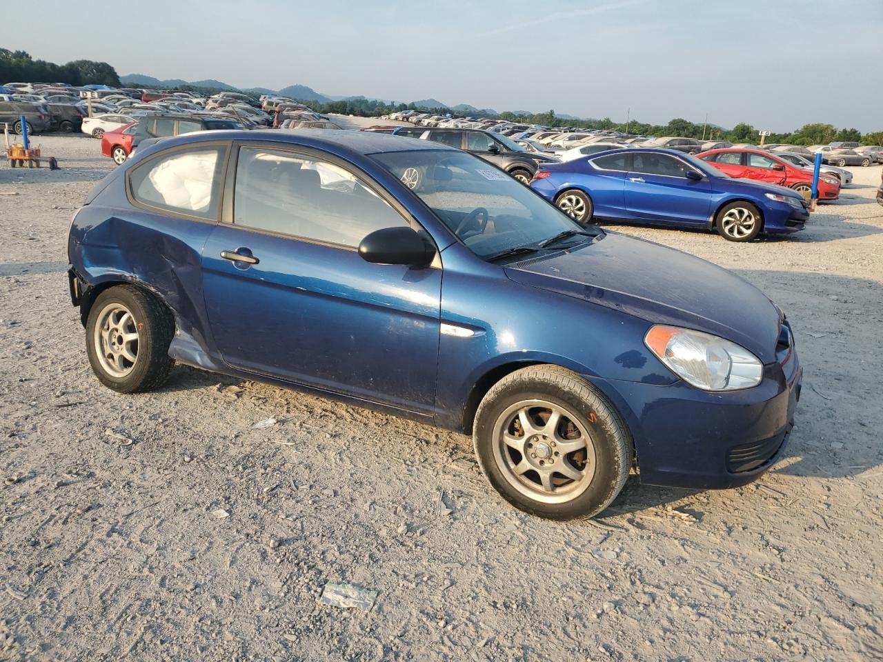 2011 Hyundai Accent Gl - Image 4