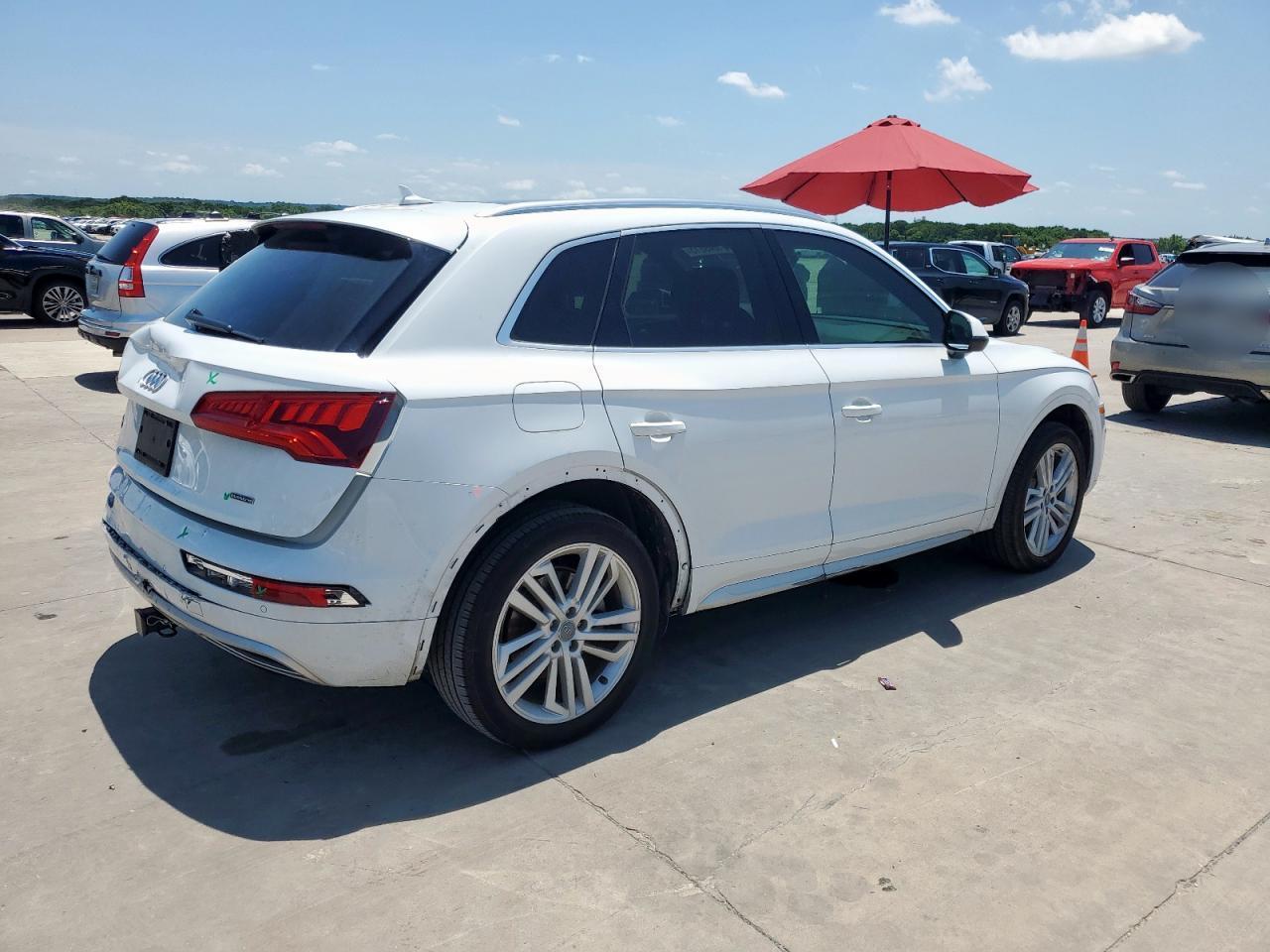 2020 Audi Q5 Premium Plus - Image 3