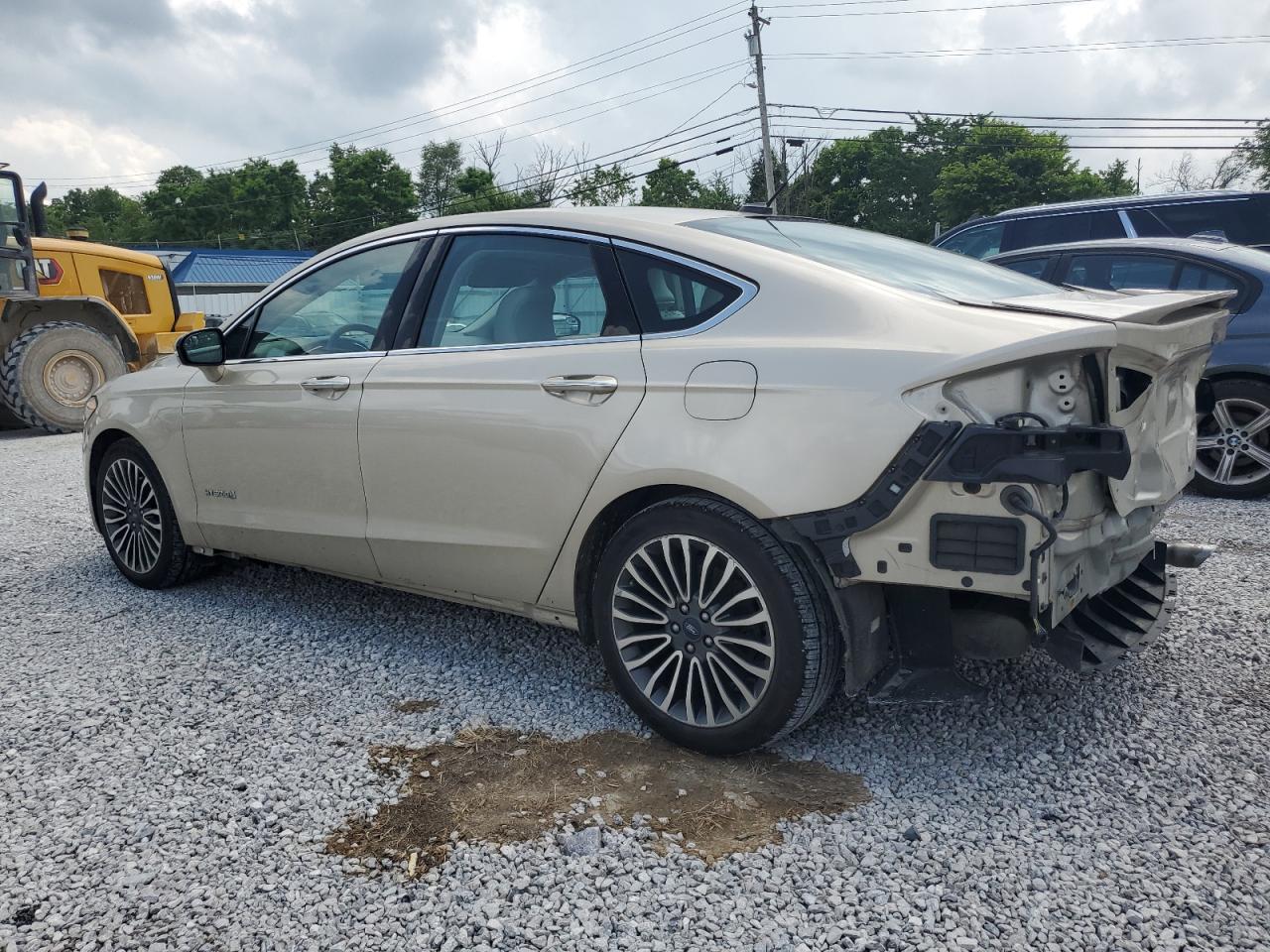 2017 Ford Fusion Titanium Hev - Фото 2