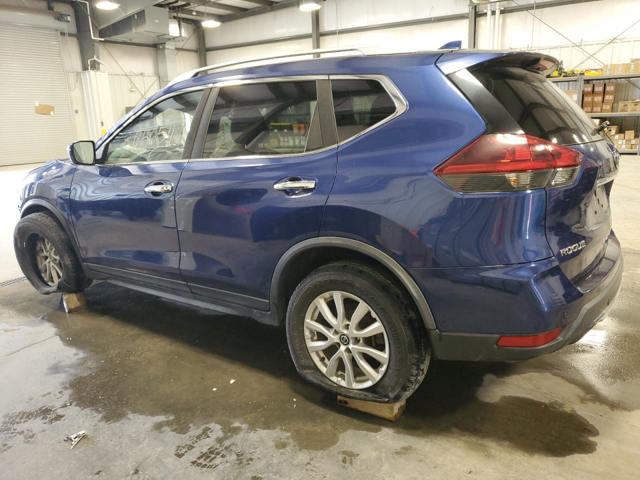 2020 Nissan Rogue S - Фото 2