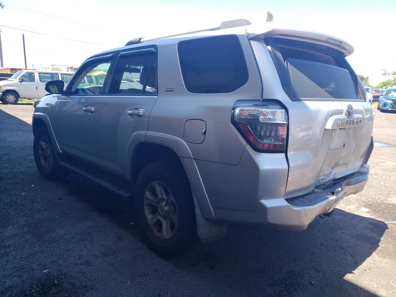 2016 Toyota 4Runner Sr5/Sr5 Premium - Фото 2