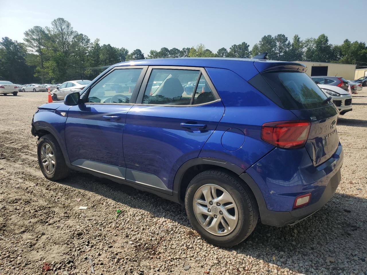 2021 Hyundai Venue Se - Image 2