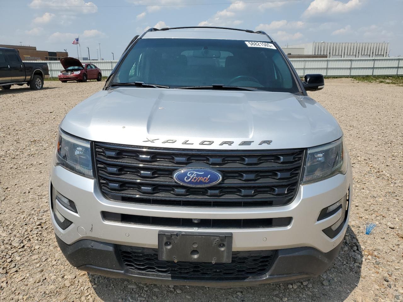 2017 Ford Explorer Sport - Image 5