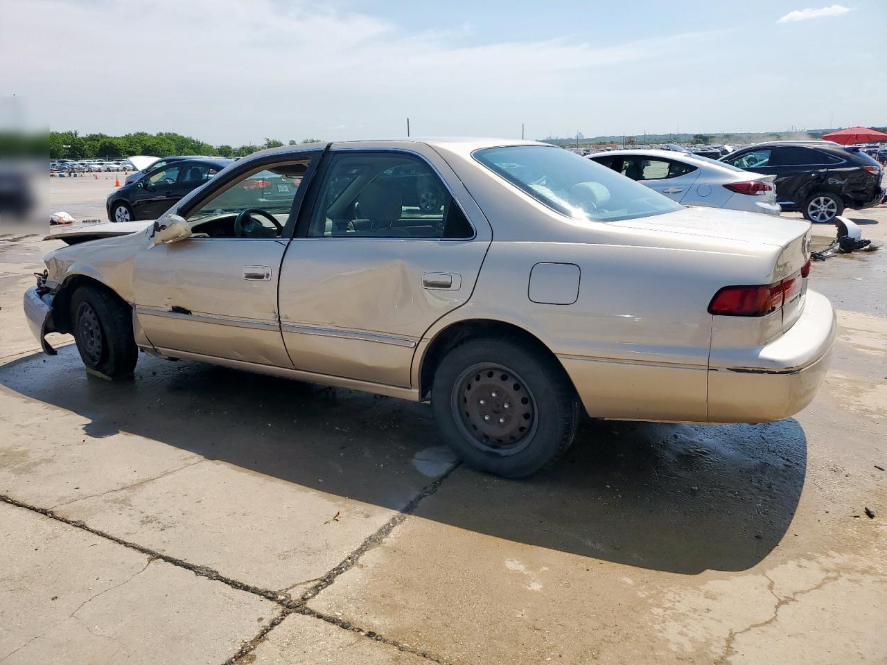 1998 Toyota Camry Ce - Image 2