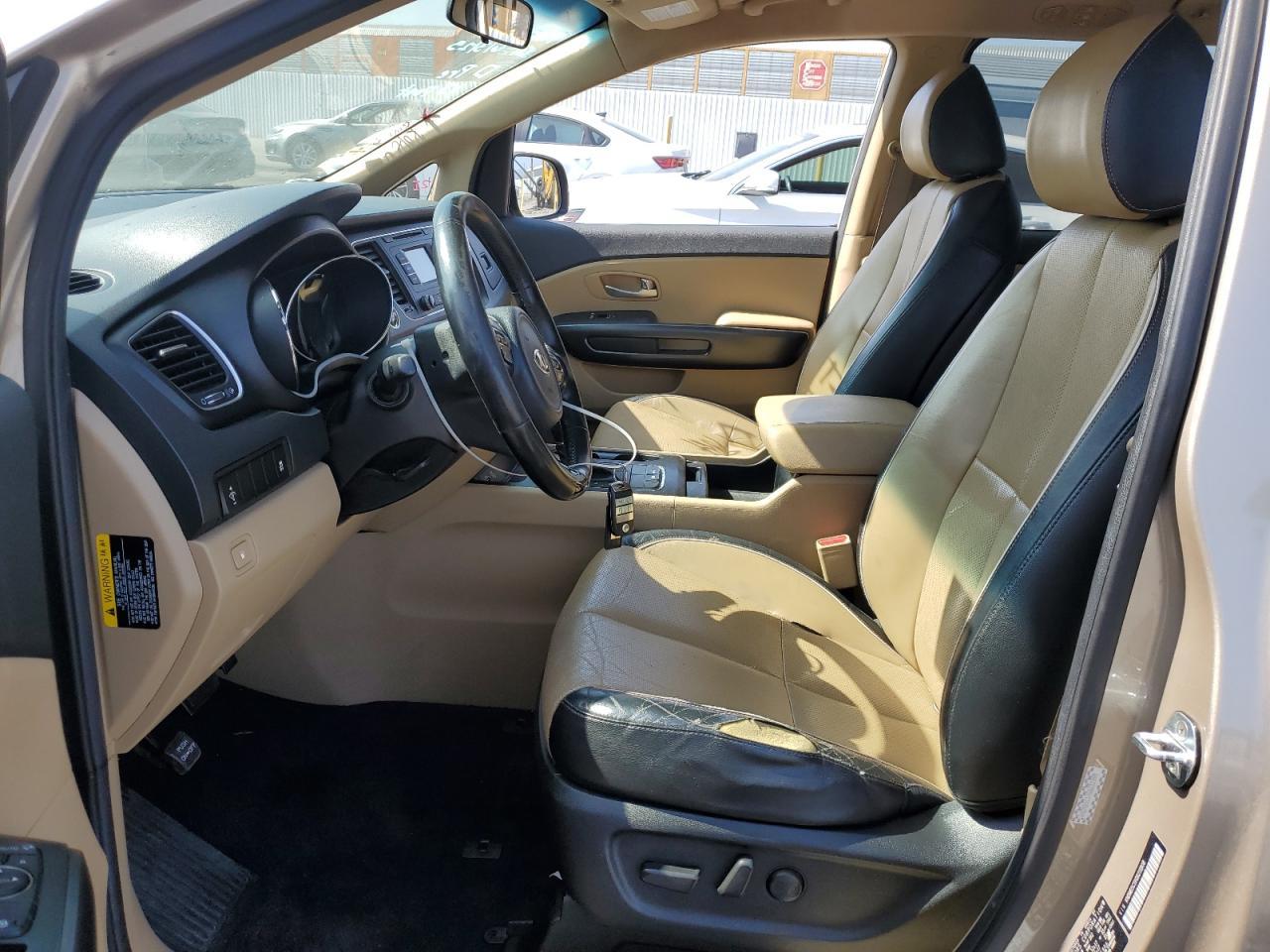 2016 Kia Sedona Lx - Image 7