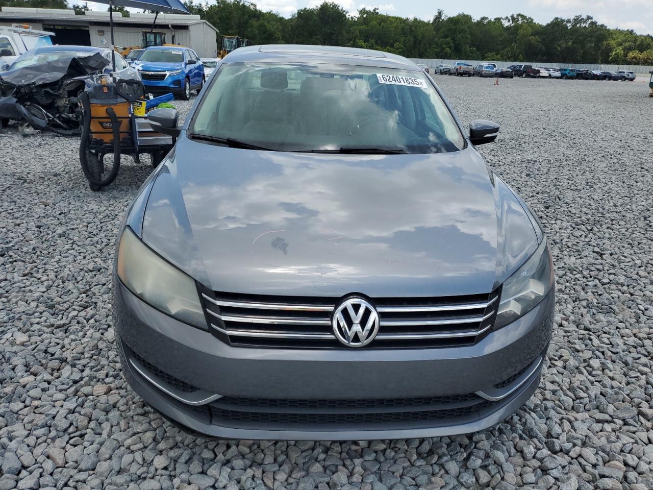 2013 Volkswagen Passat Se - Image 5