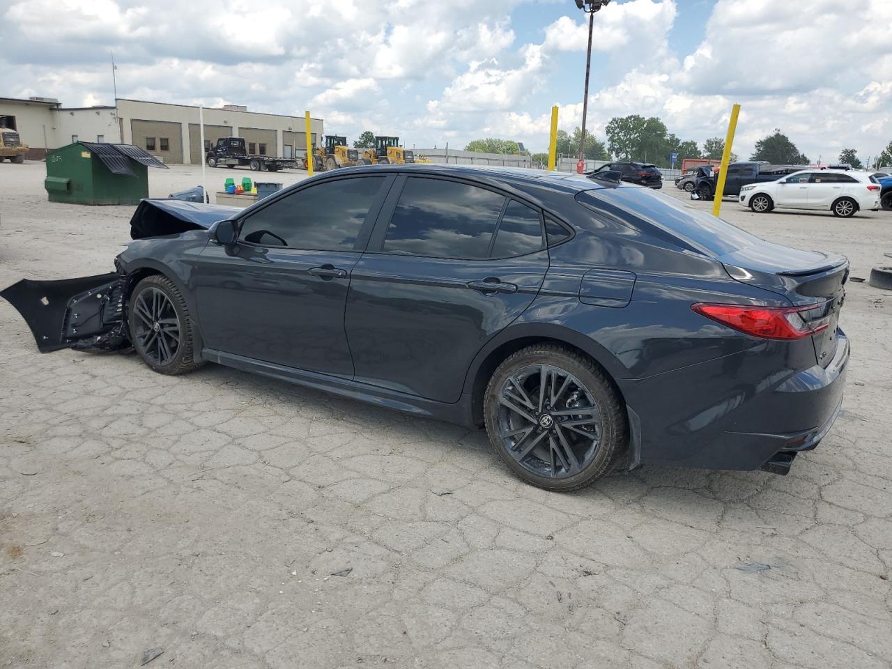2025 Toyota Camry Xse - Фото 2