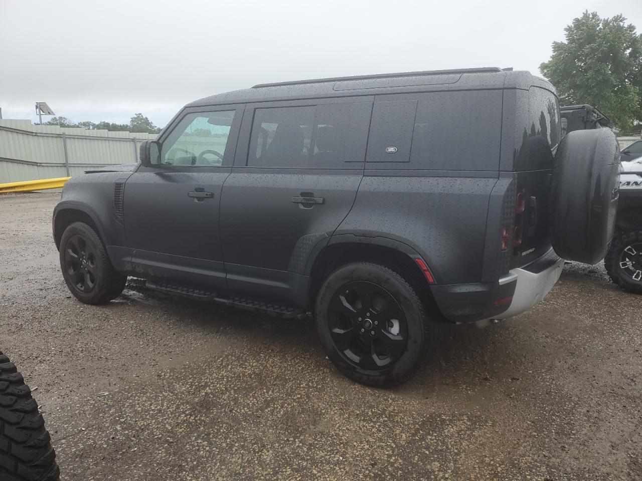 2024 Land Rover Defender 110 S - Image 2