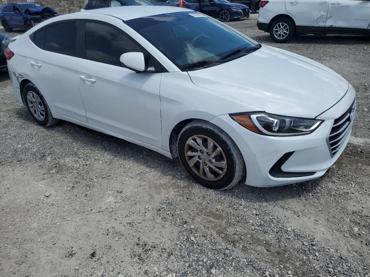 2017 Hyundai Elantra Se - Фото 4