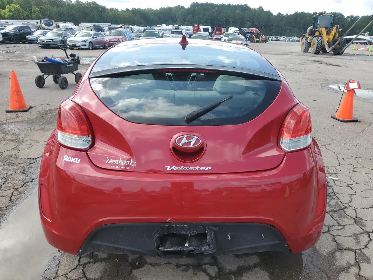 2013 Hyundai Veloster - Фото 6