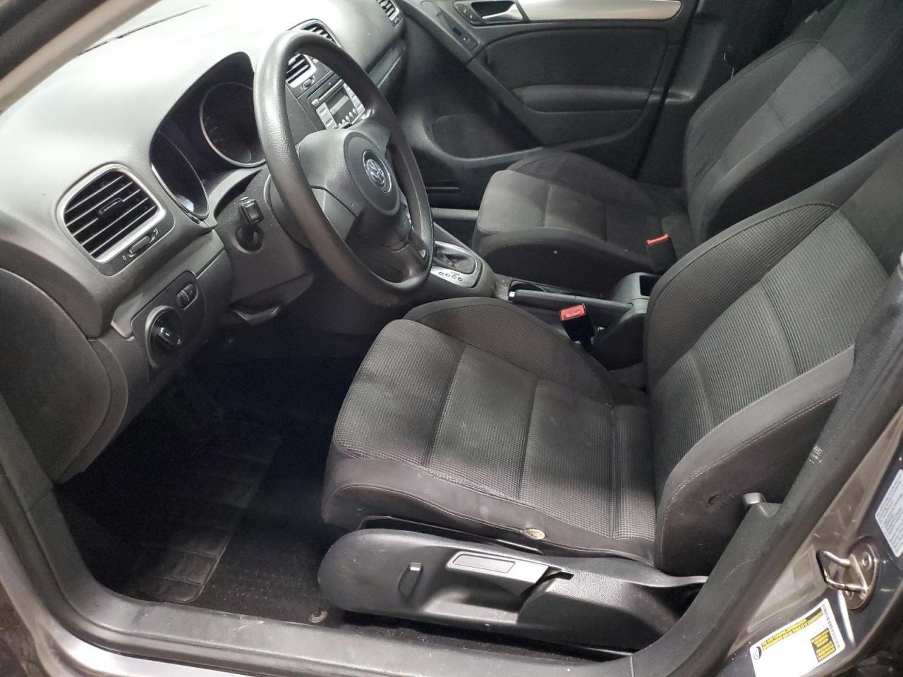 2010 Volkswagen Golf - Фото 7