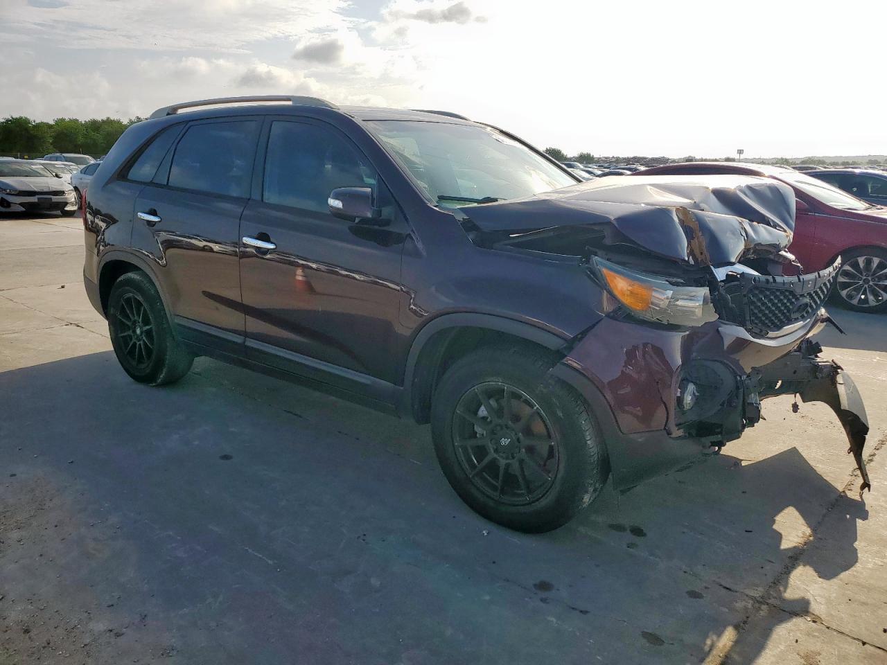 2012 Kia Sorento Lx - Image 4