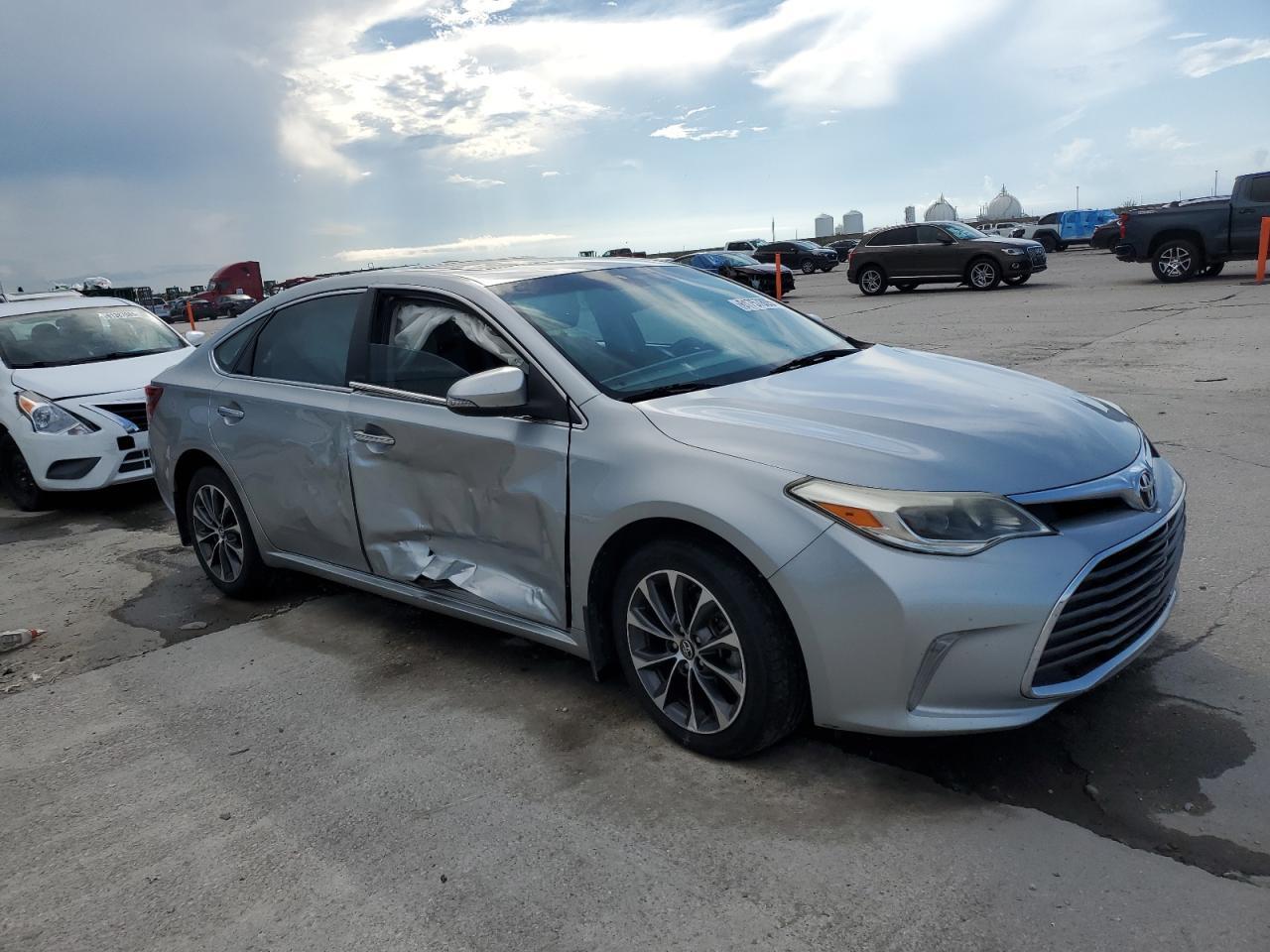 2016 Toyota Avalon Xle - Фото 4