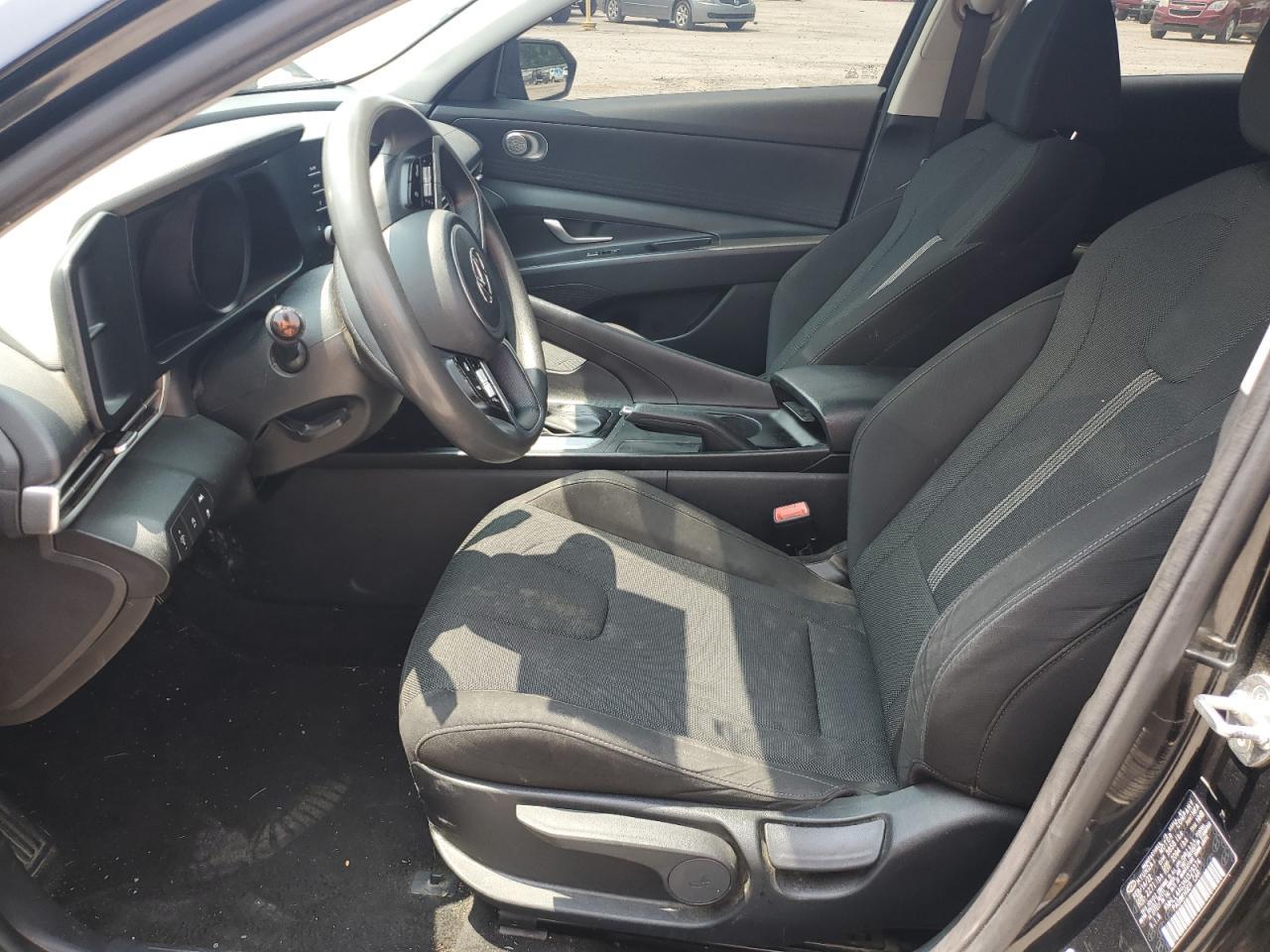 2022 Hyundai Elantra Se - Image 7