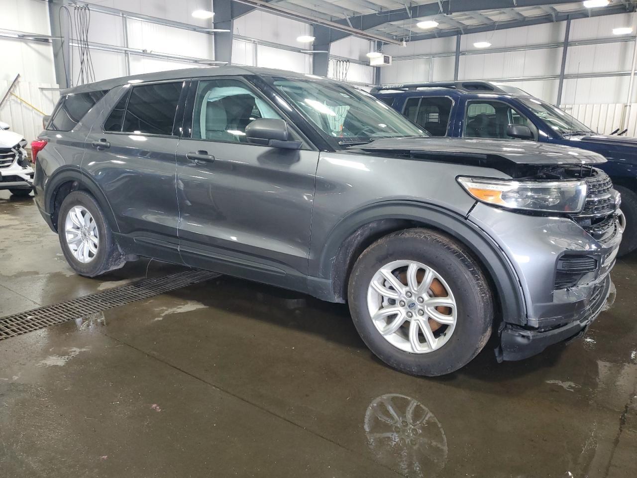 2021 Ford Explorer - Фото 4