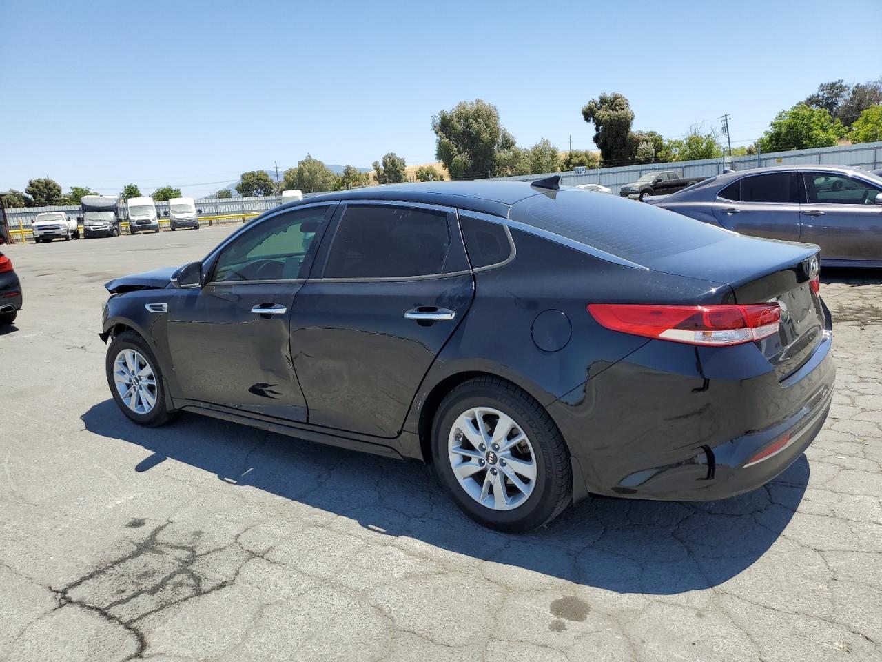 2016 Kia Optima Lx - Фото 2