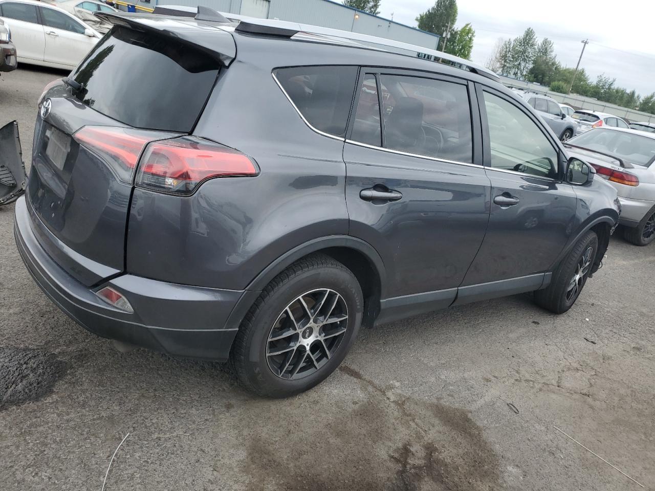 2017 Toyota Rav4 Le - Фото 3