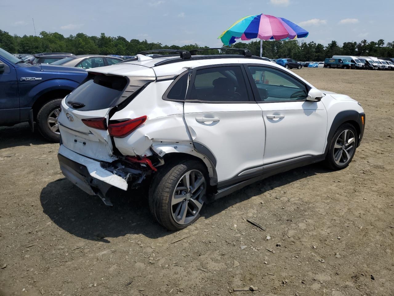 2021 Hyundai Kona Limited - Фото 3