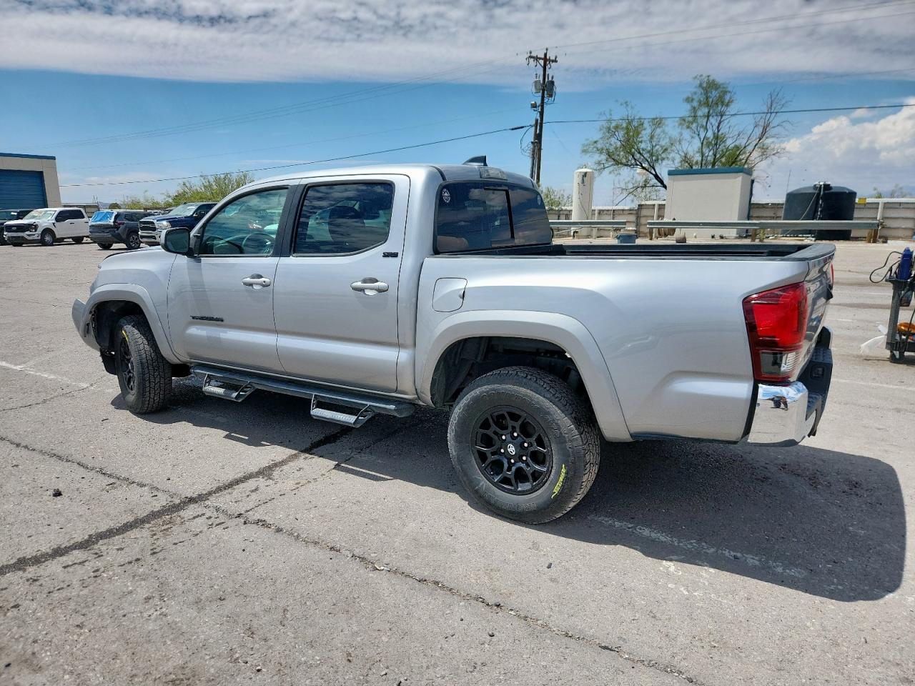 2021 Toyota Tacoma Double Cab - Фото 2