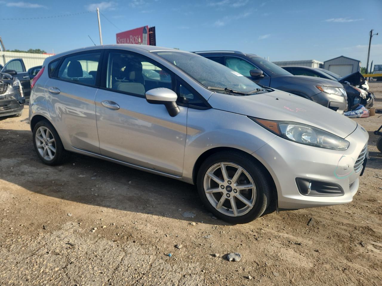 2019 Ford Fiesta Se - Image 4