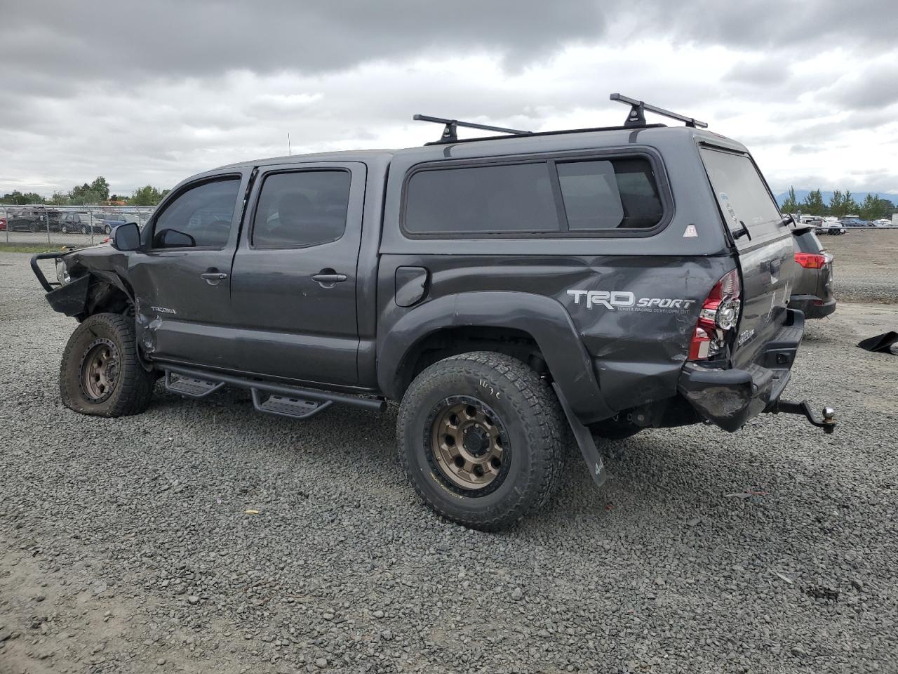 2015 Toyota Tacoma Double Cab - Image 2