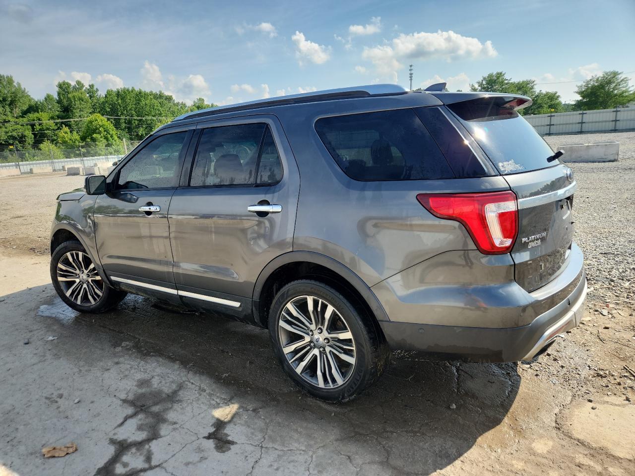 2016 Ford Explorer Platinum - Фото 2