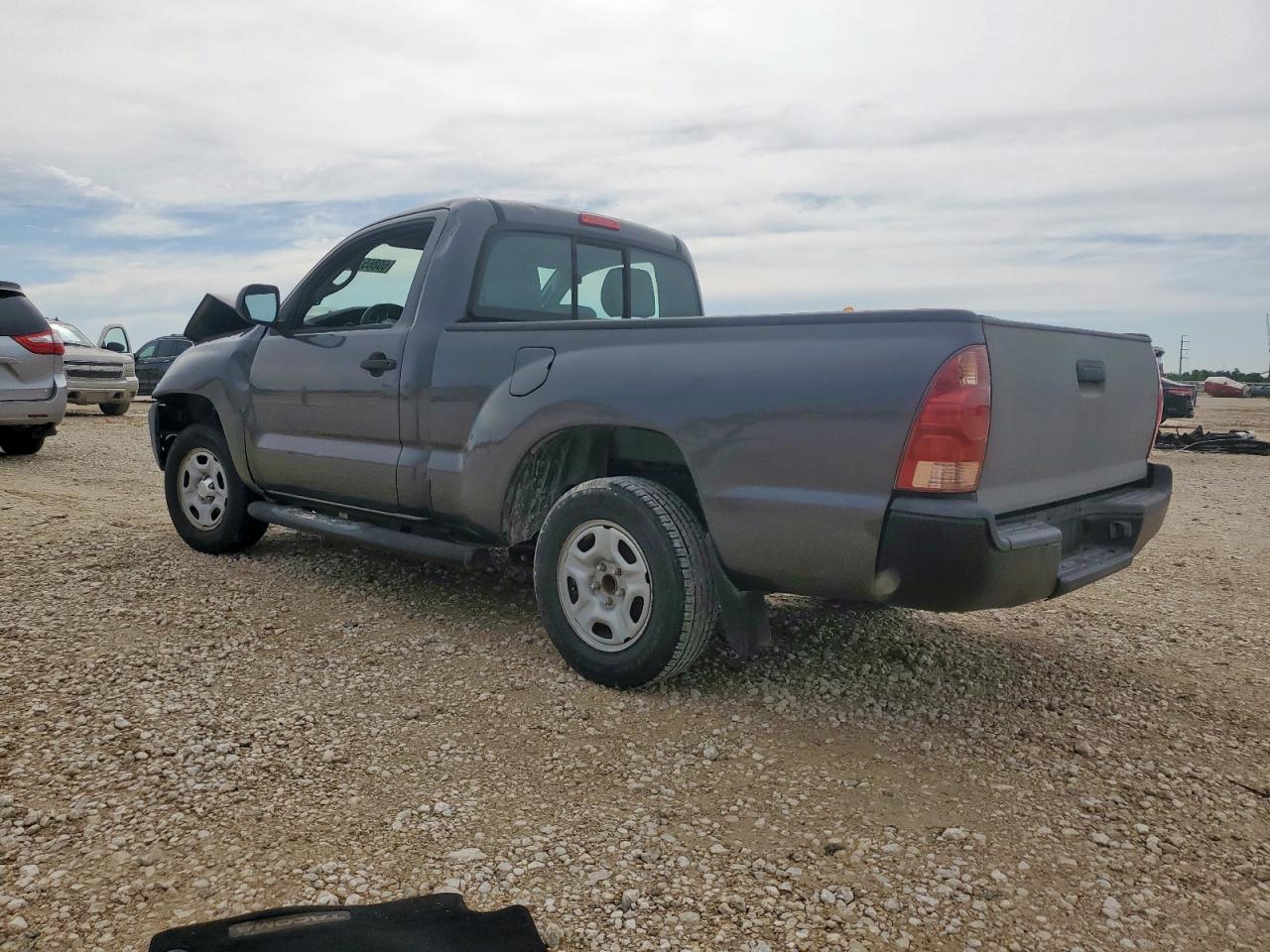 2014 Toyota Tacoma - Image 2