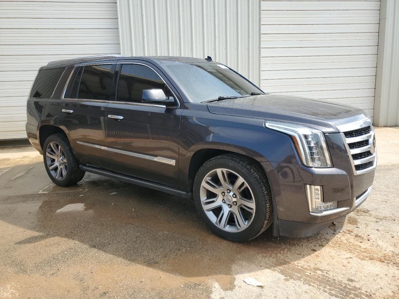2015 Cadillac Escalade Premium - Image 4