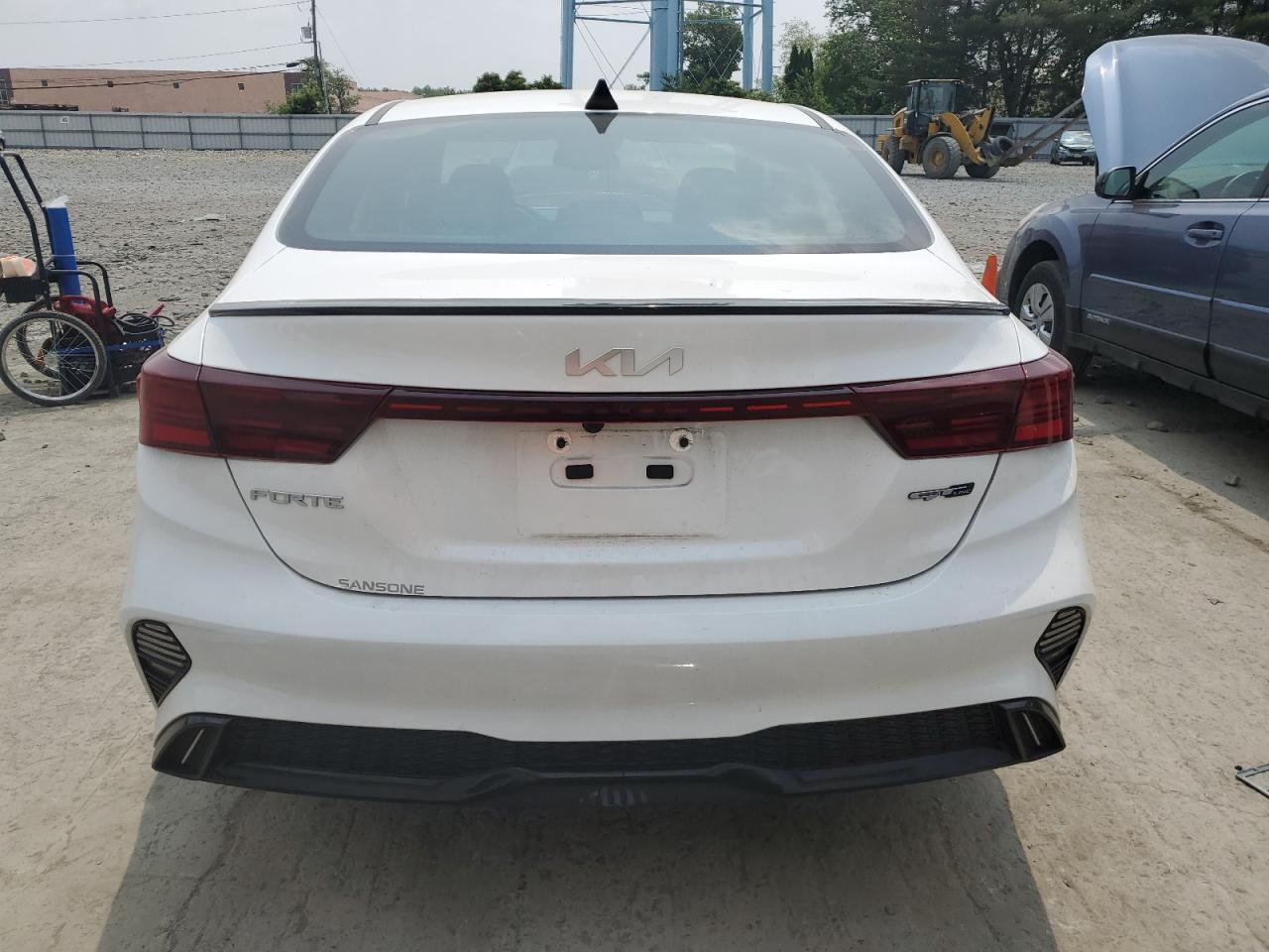 2024 Kia Forte Gt Line - Image 6