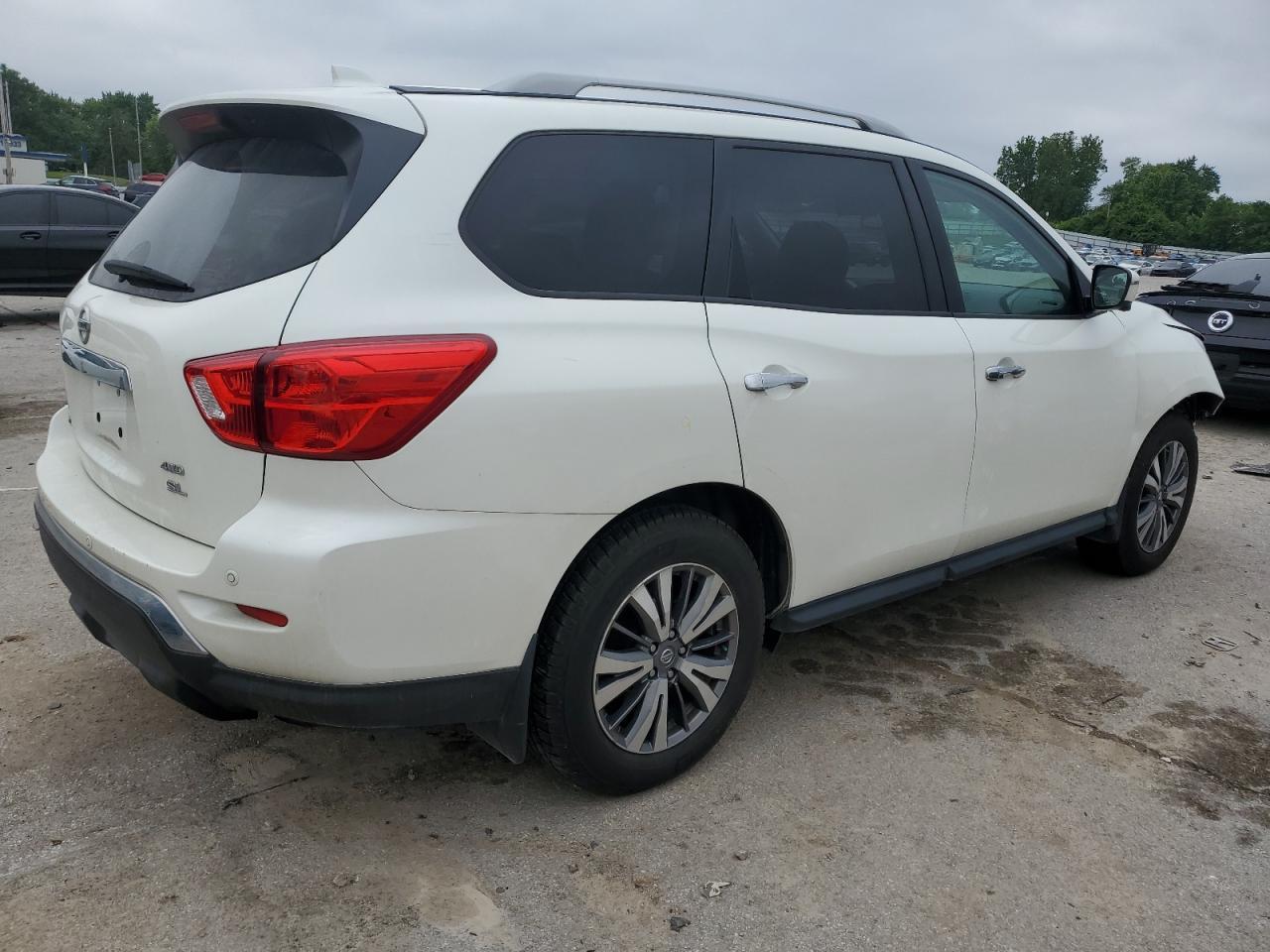 2020 Nissan Pathfinder Sl - Image 3