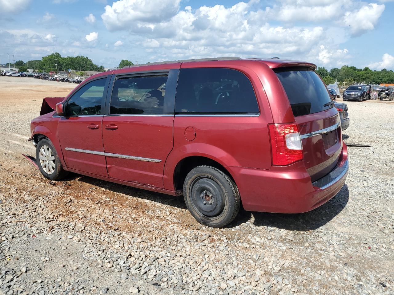 2014 Chrysler Town & Country Touring - Image 2